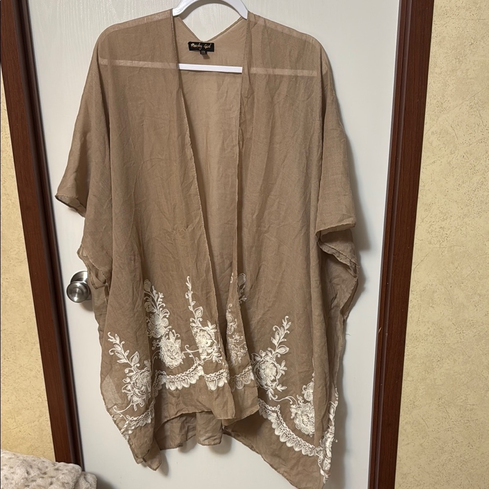 Peachy Girl Elegant Tan Kimono with White Embroidery Size OS